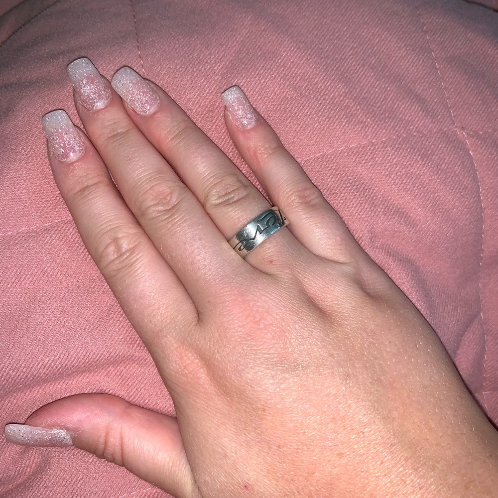 DISCONTINUED James Avery love band SIZE 6